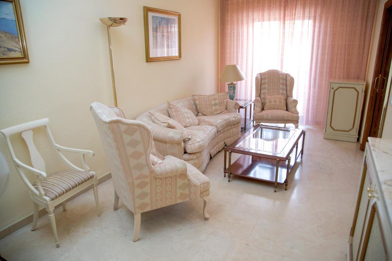 Hotel Reina Victoria إيّين المظهر الخارجي الصورة